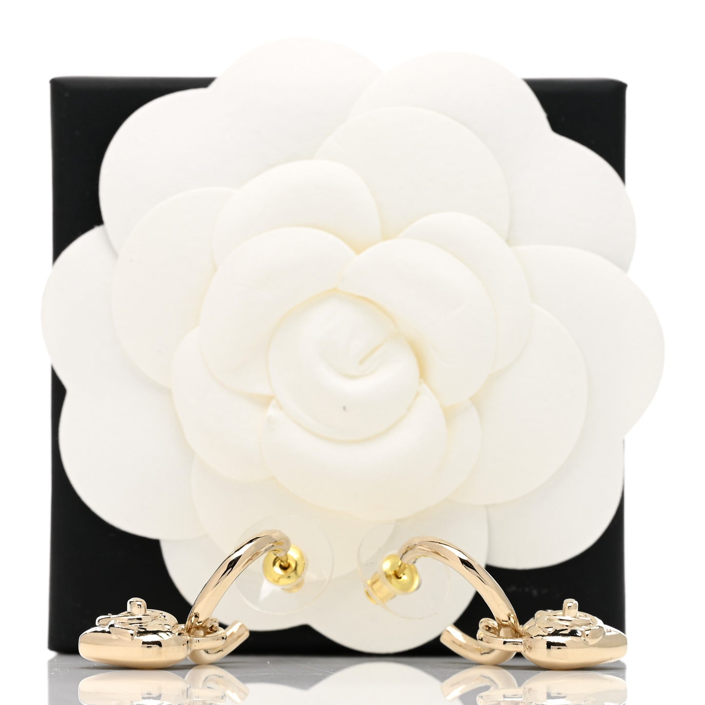 Metal CC Heart Turnlock Drop Earrings Gold