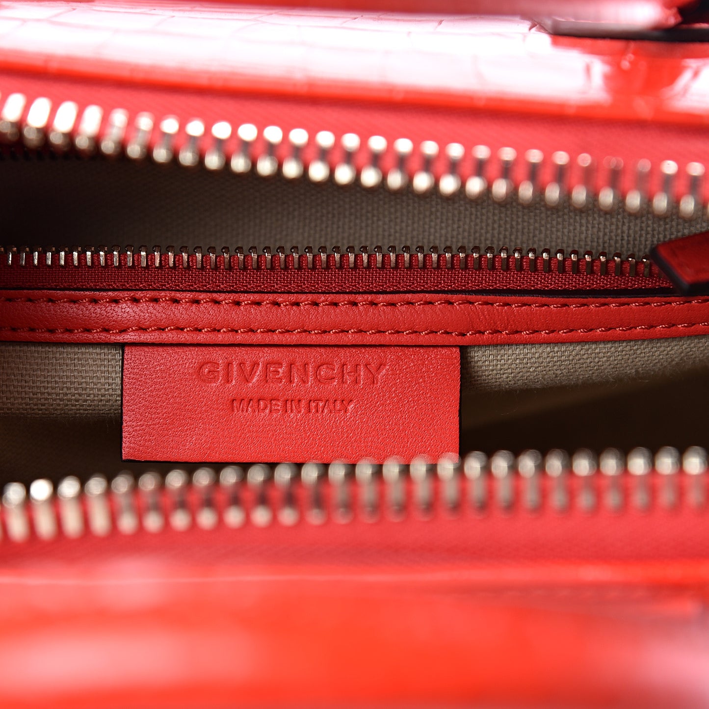 Calfskin Crocodile Embossed Small Antigona Red