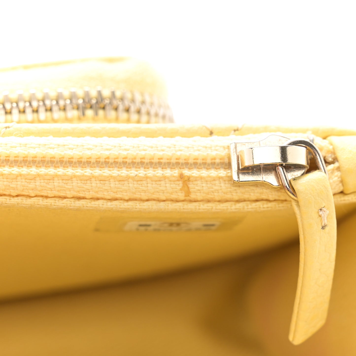 Caviar Quilted Business Affinity Clutch With Chain Flap Yellow