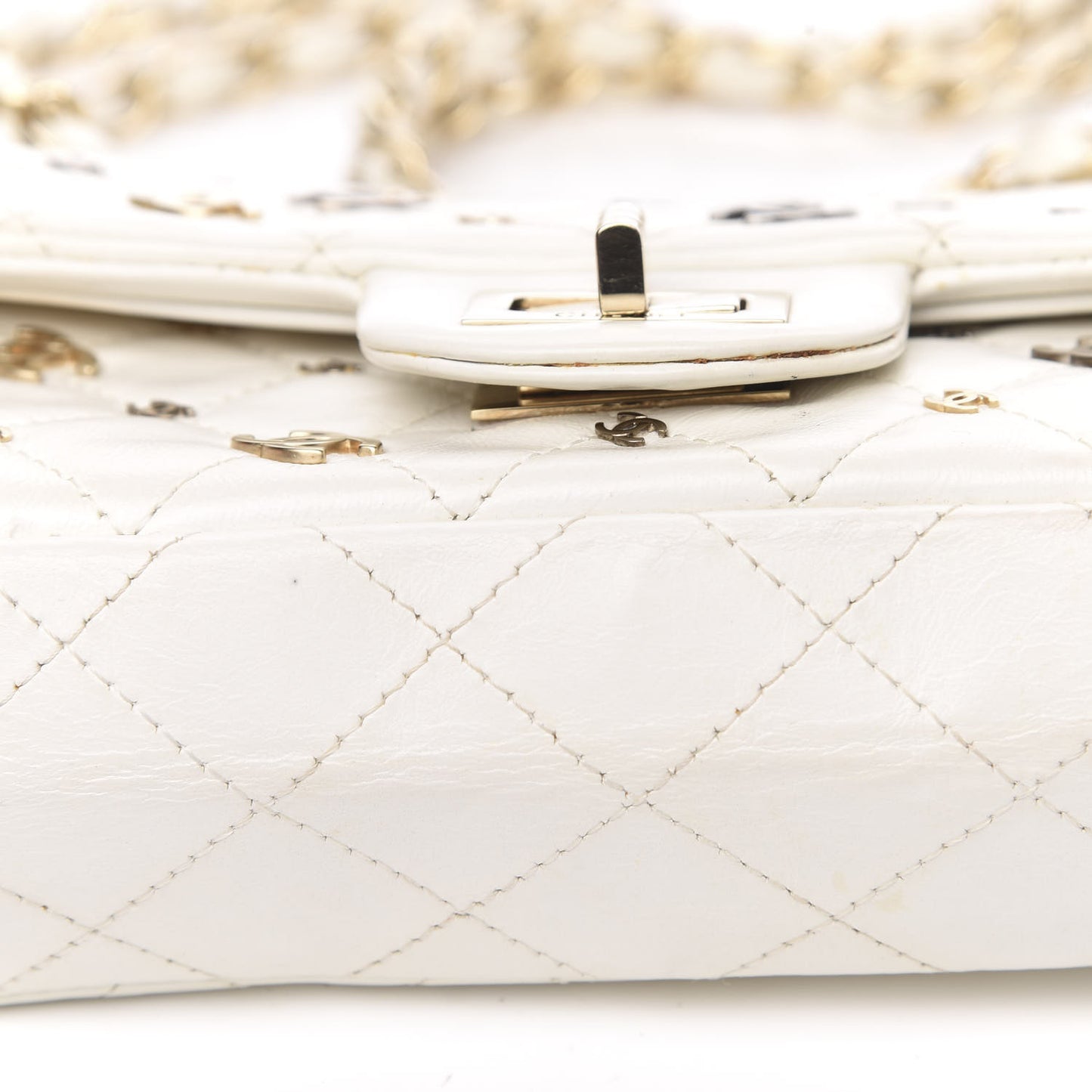 Calfskin CC Punk 2.55 Reissue 224 Flap White