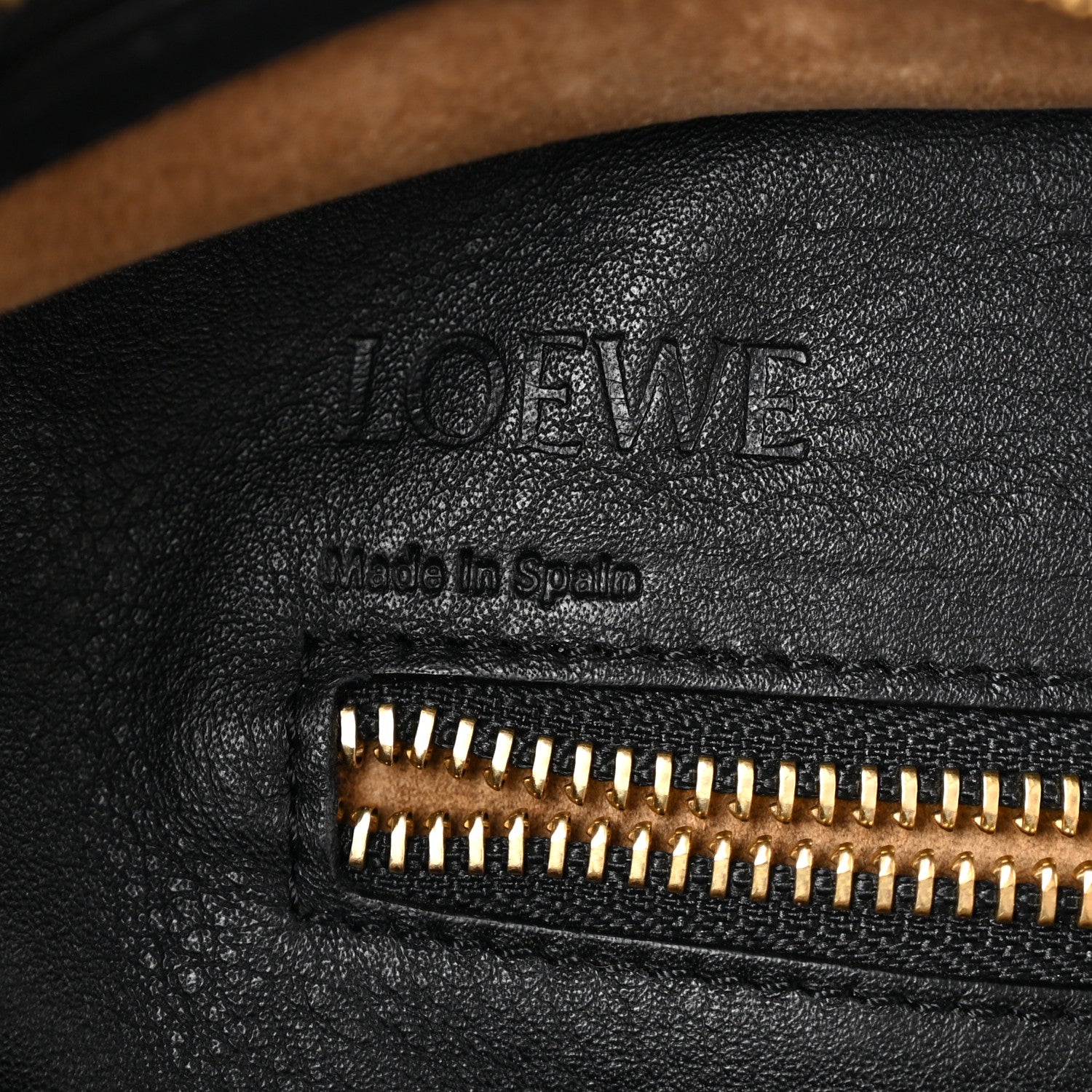 Loewe Calfskin Amazona 28 Black 6 of 17