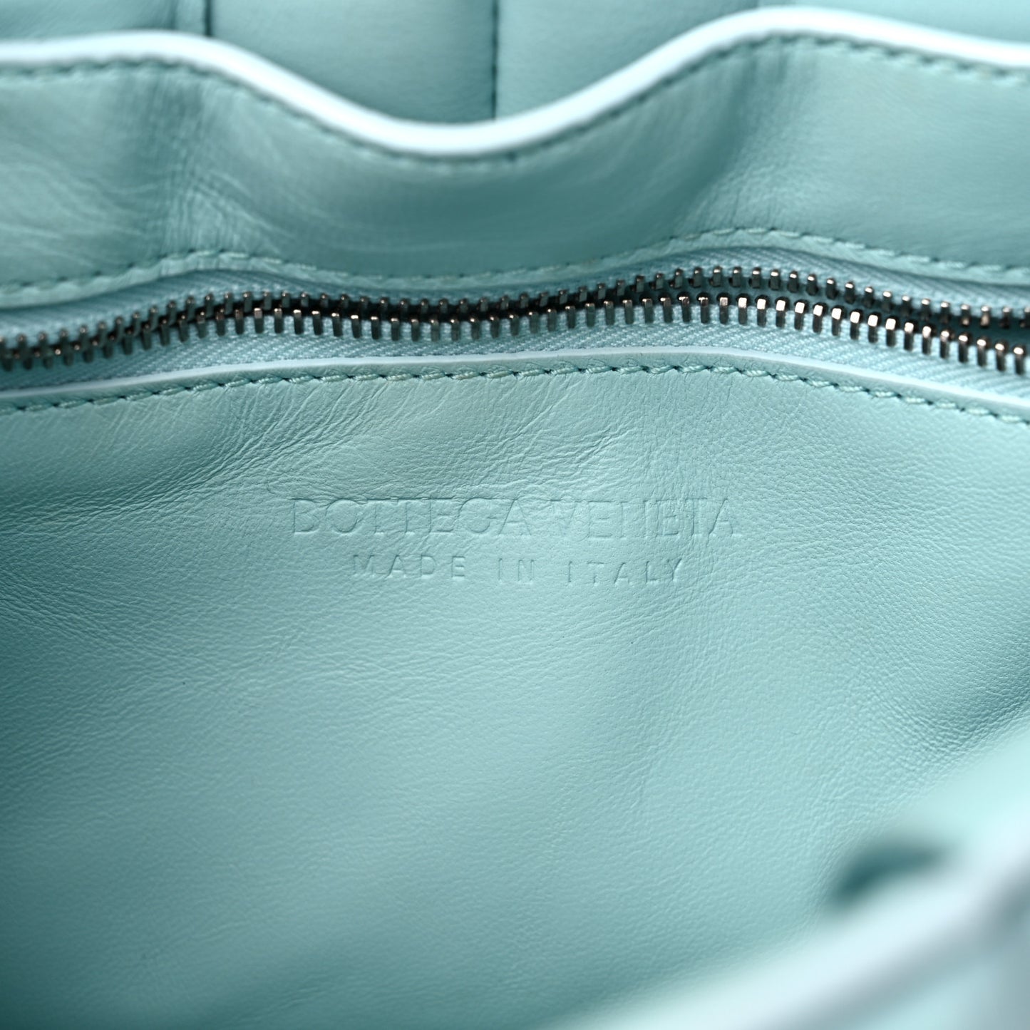Lambskin Maxi Intreccio Padded Chain Cassette Crossbody Bag Spearmint