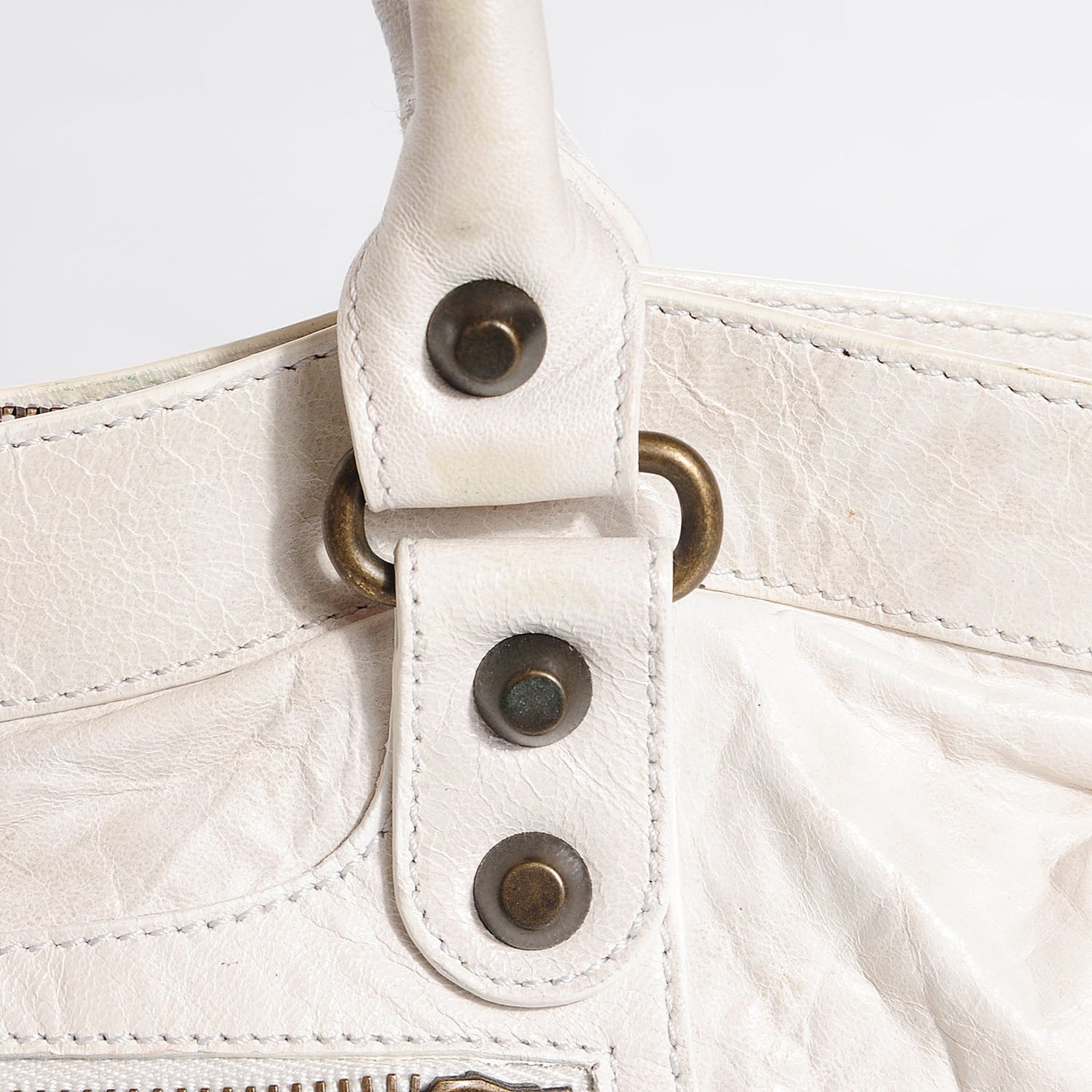 Chevre Classic Hardware First White