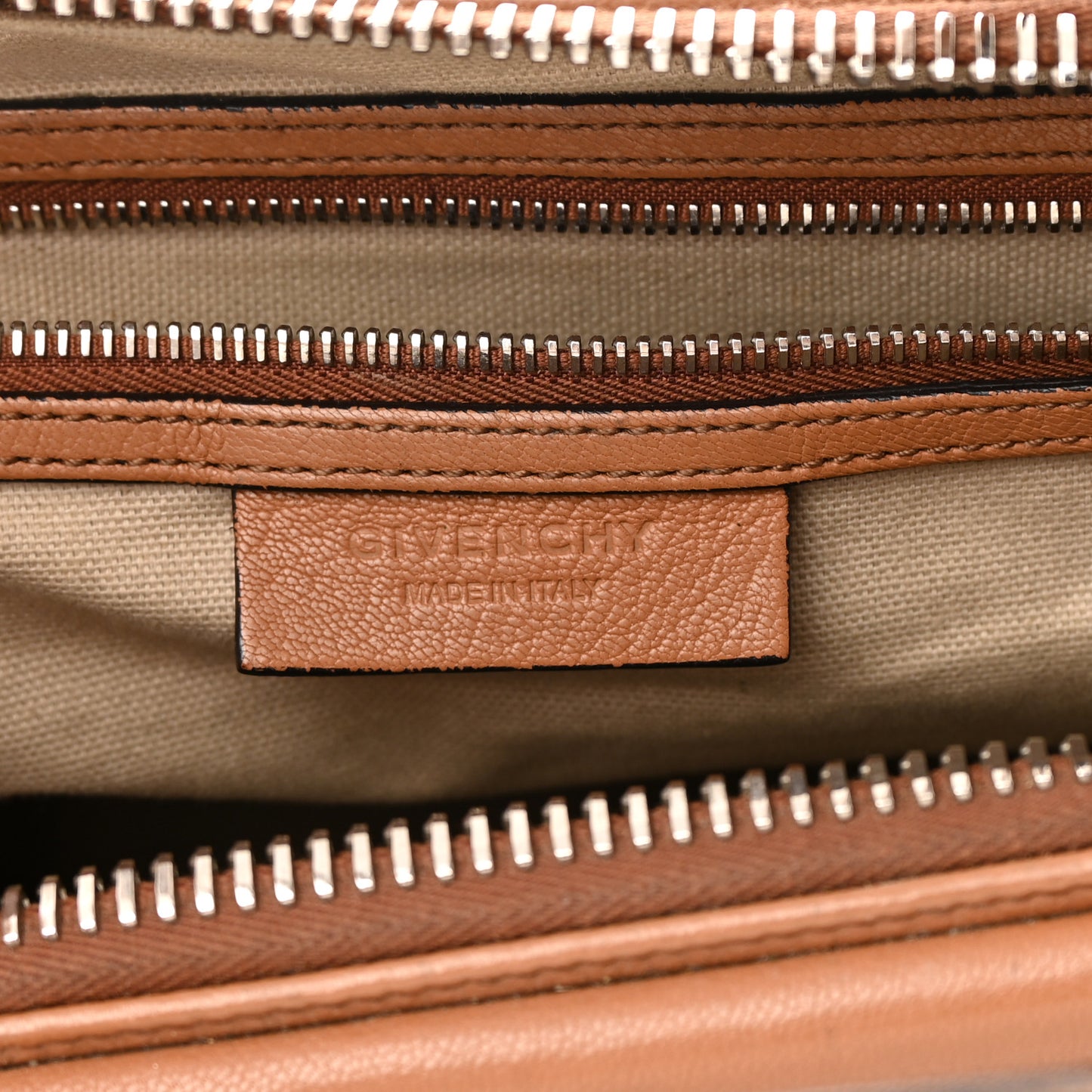 Sugar Goatskin Medium Antigona Cognac