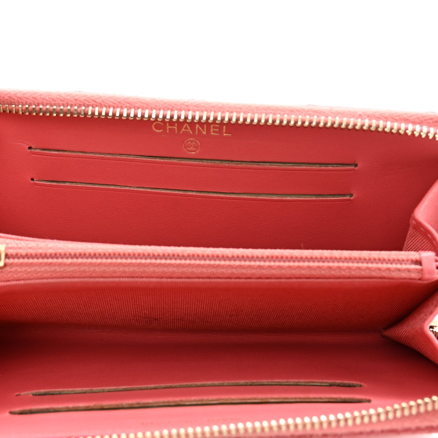 Caviar Quilted Medium Zip Around Wallet Pink