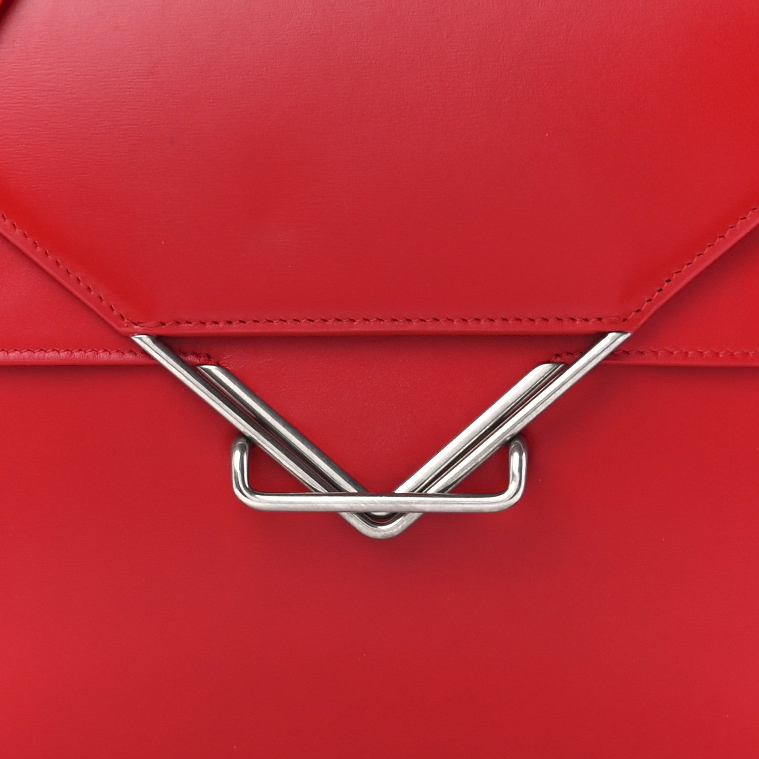 Bottega Veneta Box Calfskin Nappa Clip Bag Red 10 of 13