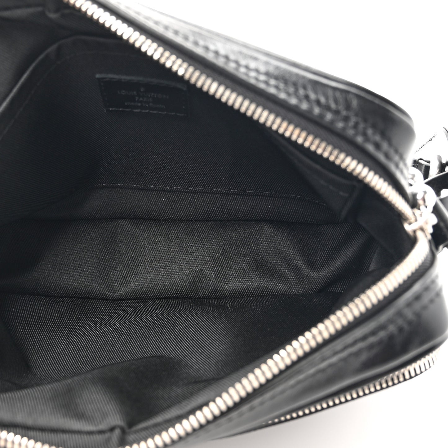 Calfskin Nil City Bag Black