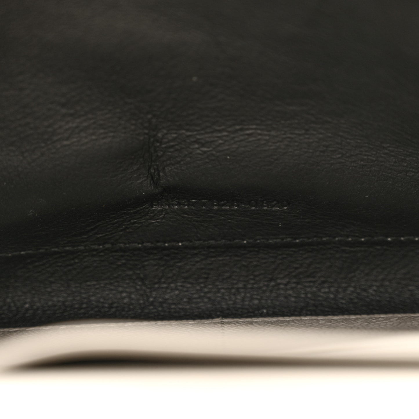 Grain De Poudre Matelasse Chevron Monogram Chain Wallet Crema Soft