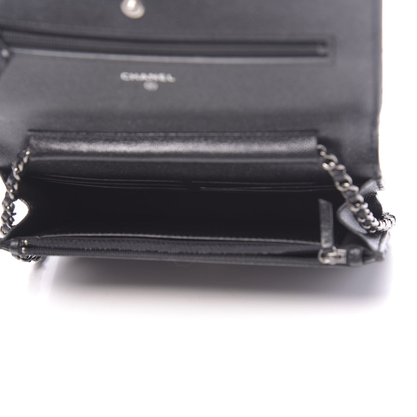 Iridescent Caviar Quilted Wallet On Chain WOC Black