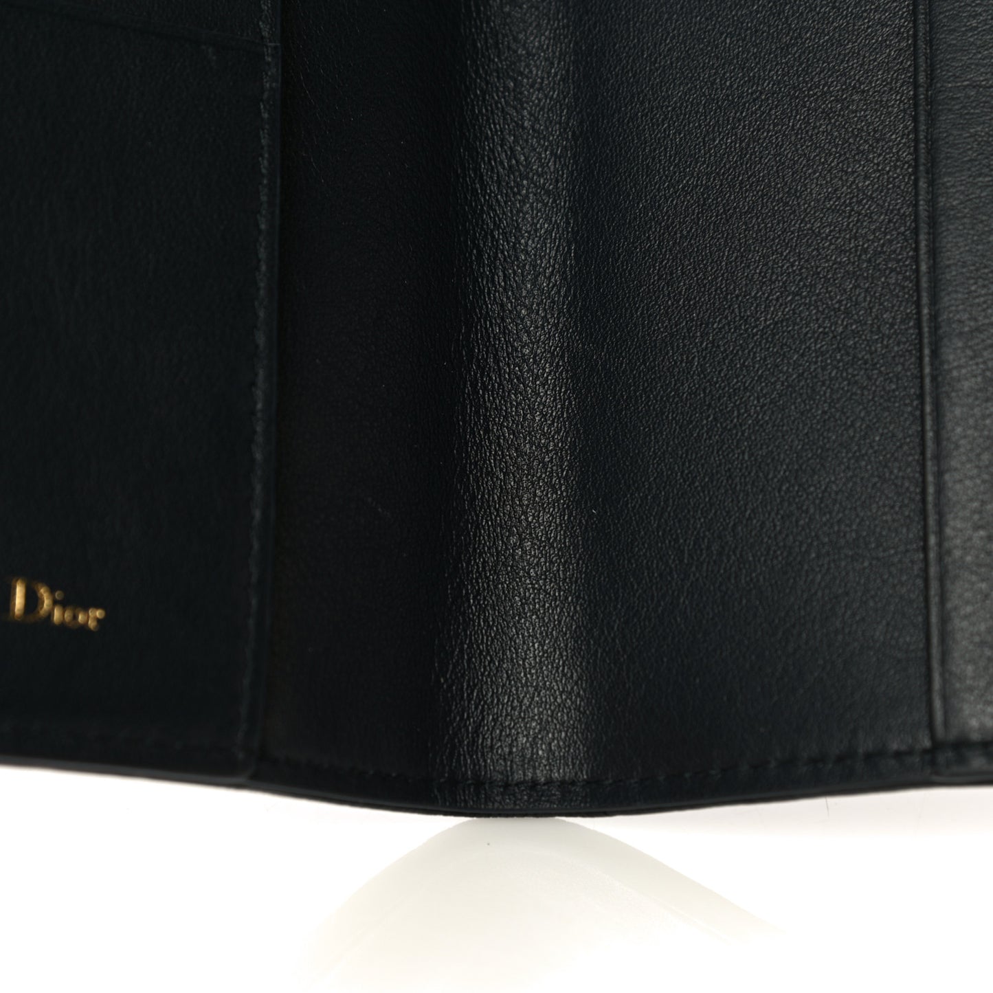 Oblique 30 Montaigne Passport Holder Blue