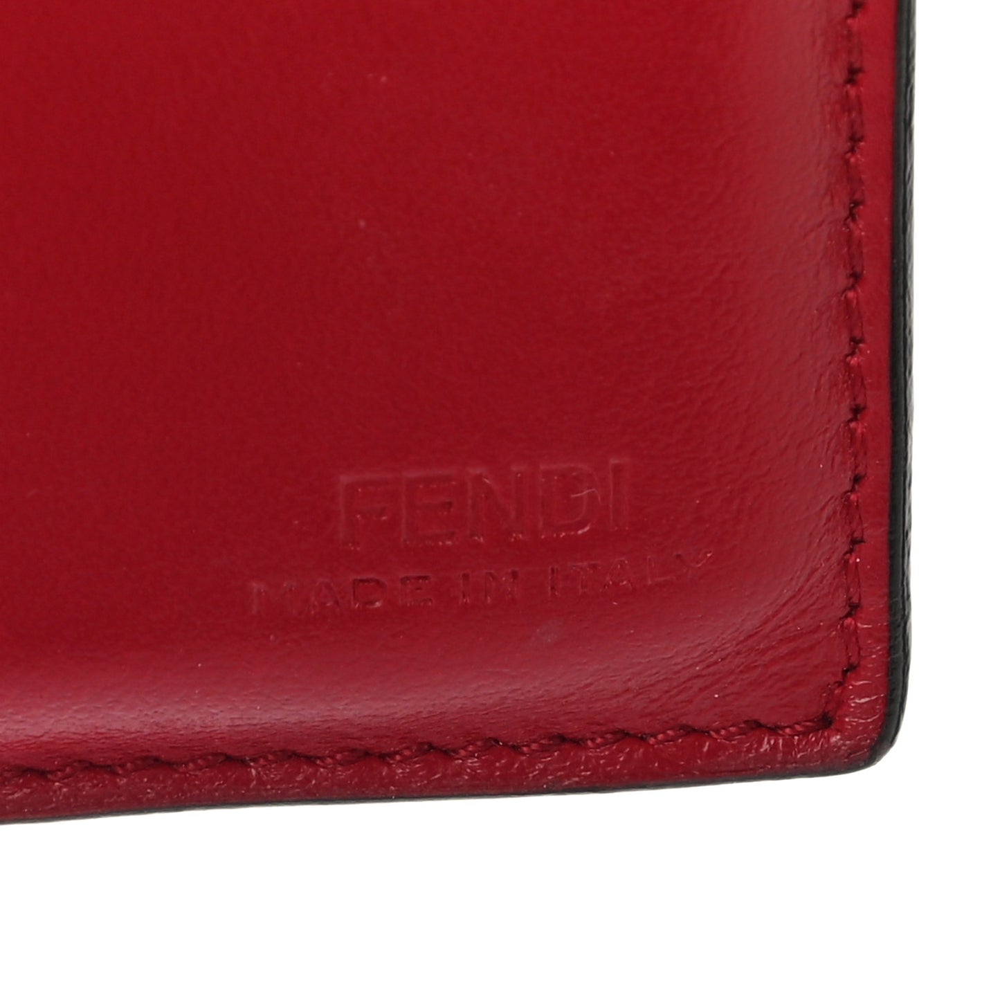 Vitello Cruise F is Fendi Bi-Color FF 1974 Embossed Compact Wallet Maya Black Fragola