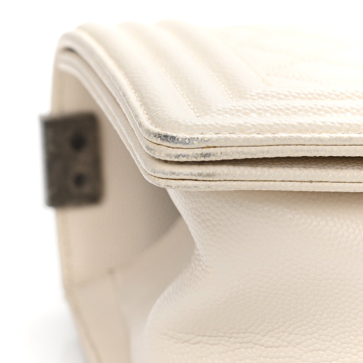 Caviar Quilted Medium Boy Flap White