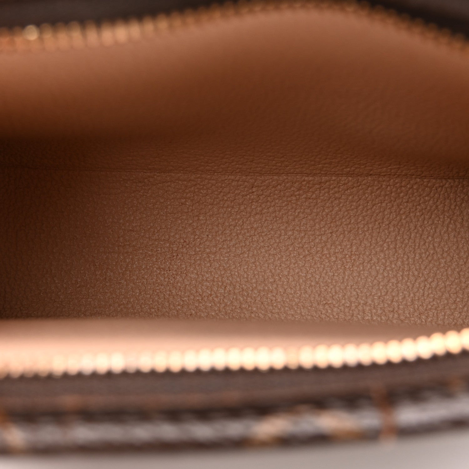 Louis Vuitton Monogram Toiletry Pouch 15 5 of 6