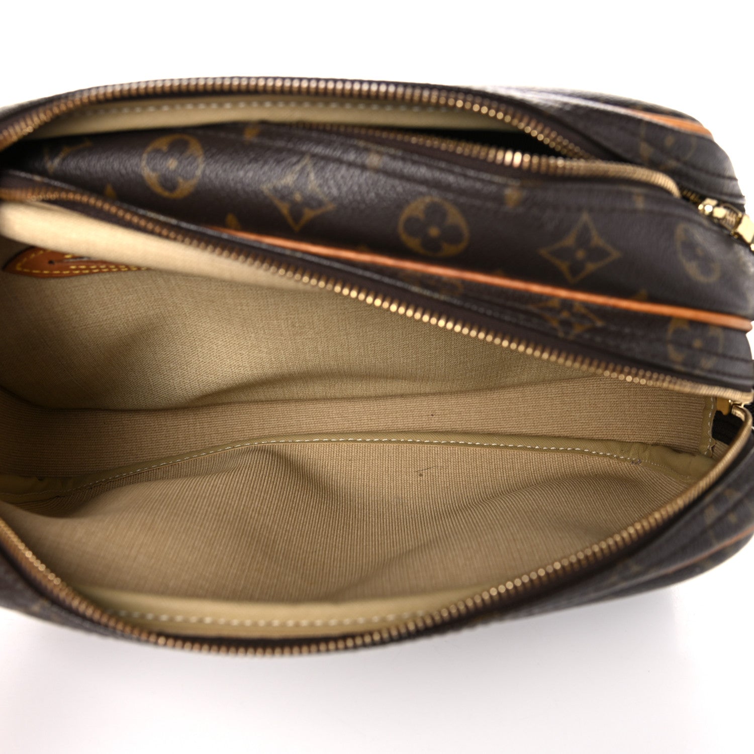 Louis Vuitton Monogram Reporter PM 5 of 28