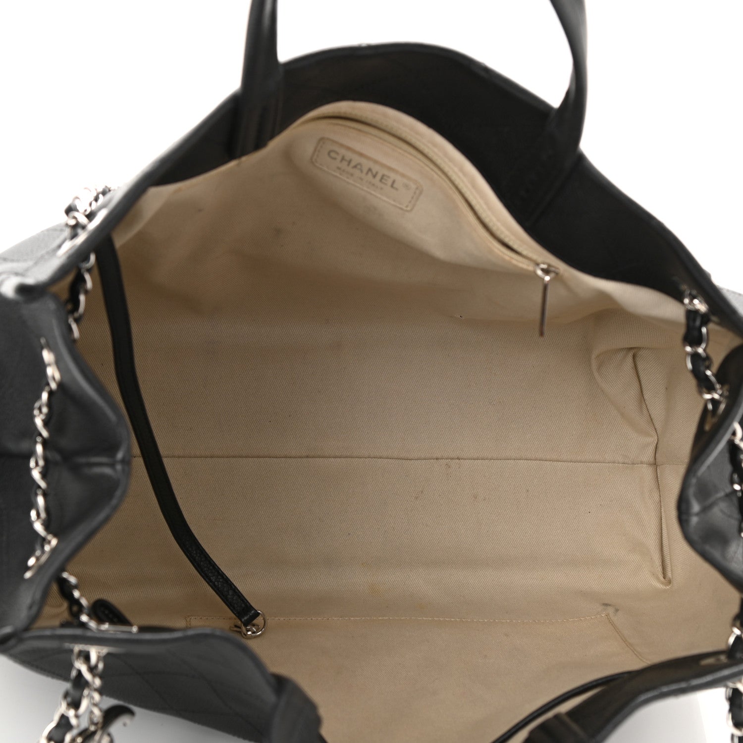 Chanel Grained Calfskin CC Pocket Tote Black 4 of 10