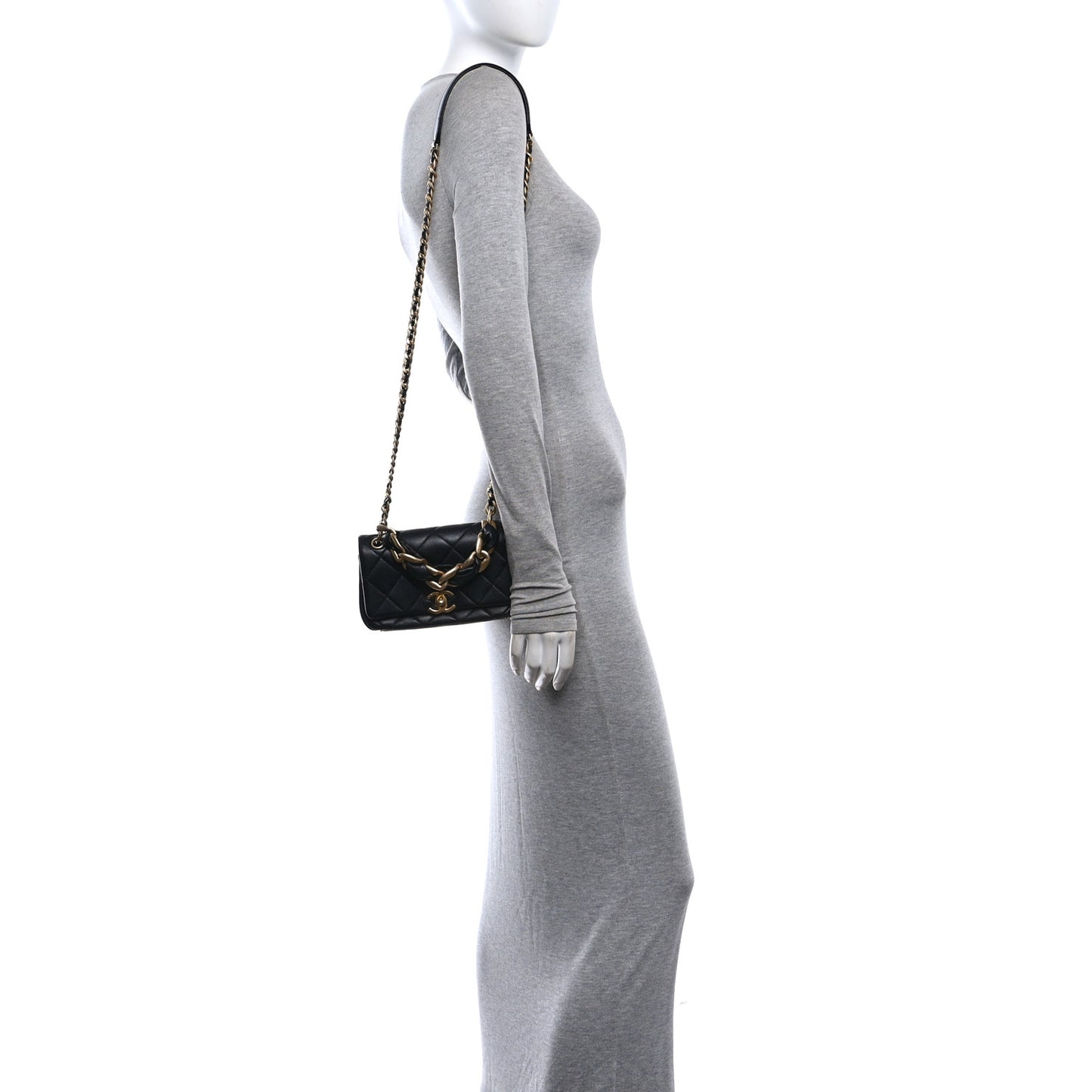 Shiny Lambskin Small Chain Is More Flap Black