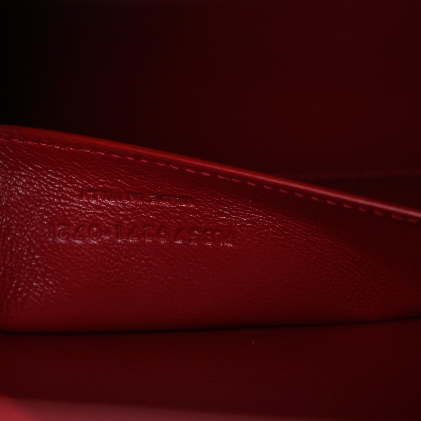 Smooth Calfskin Manhattan Shoulder Bag Rouge Eros