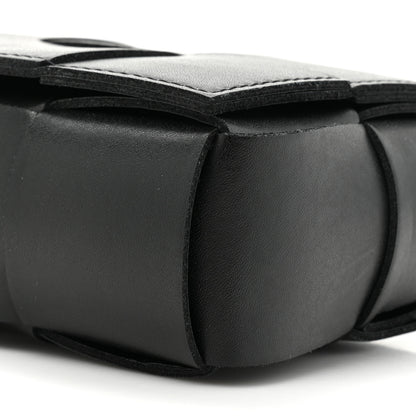 Bottega Veneta Nappa Maxi Intreccio The Belt Cassette Bag Black 7 of 8