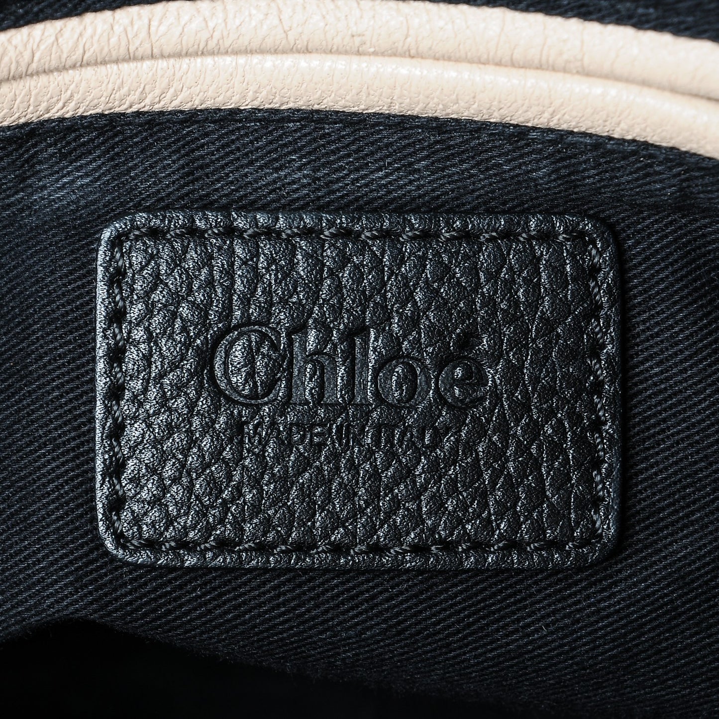 Calfskin Medium Paraty Black