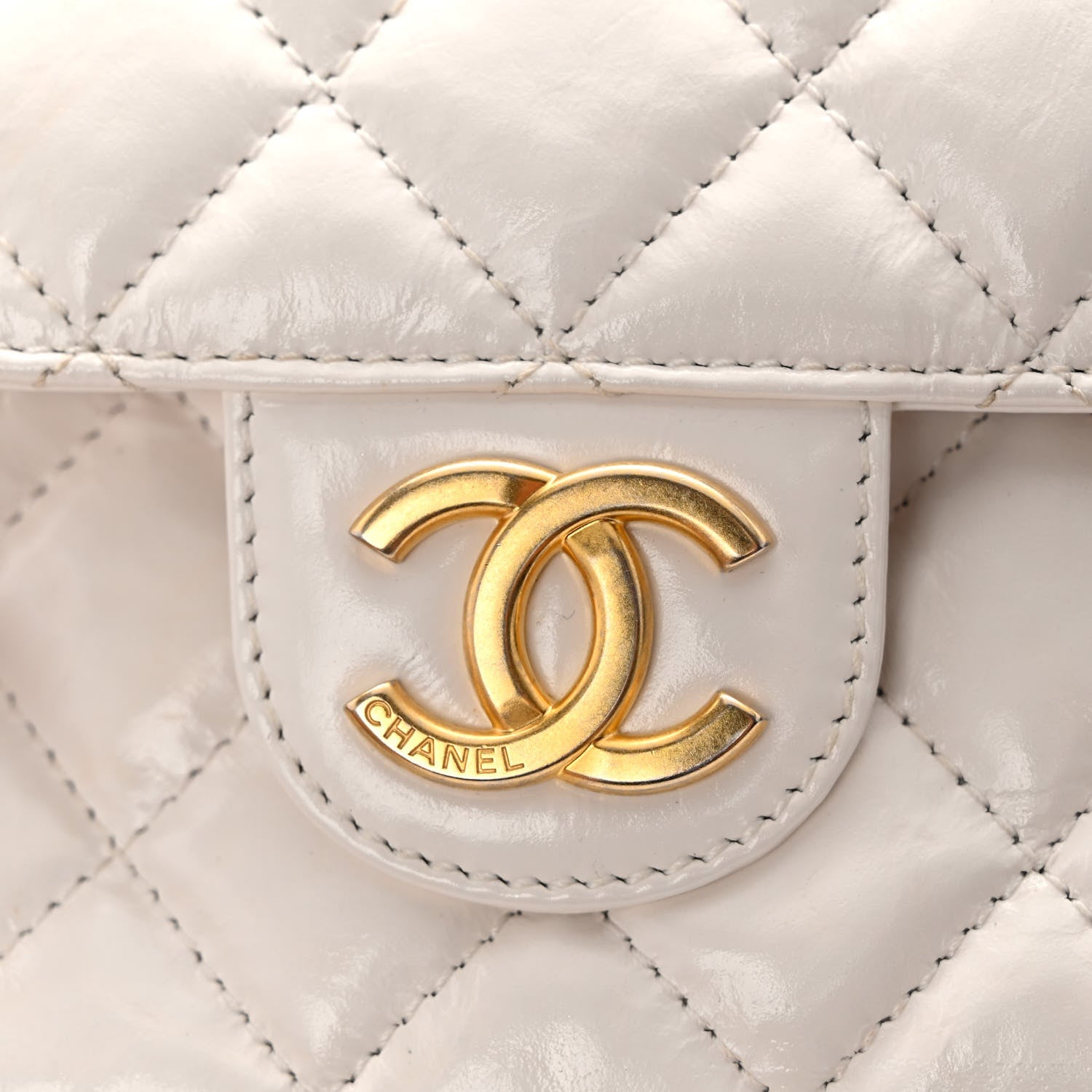 Chanel Shiny Crumpled Calfskin Quilted Small Wavy CC Hobo White 12 of 13