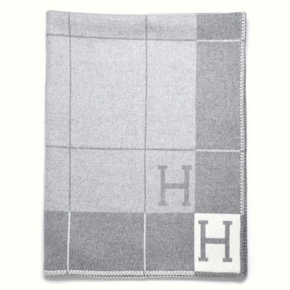 Hermes Wool Cashmere Avalon III Blanket Ecru Gris Clair 2 of 5