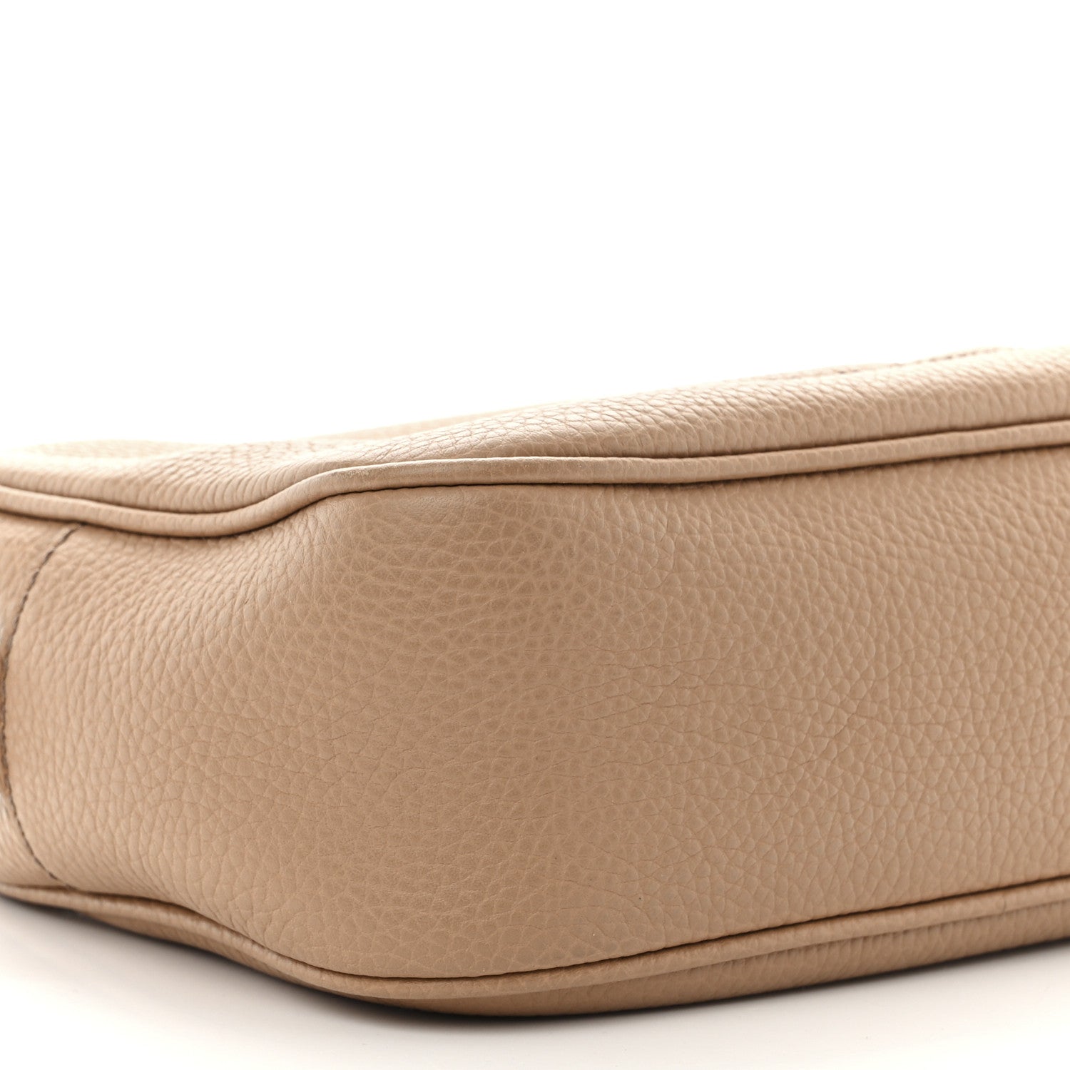 Gucci Pebbled Calfskin Small Soho Disco Bag Camelia 10 of 12