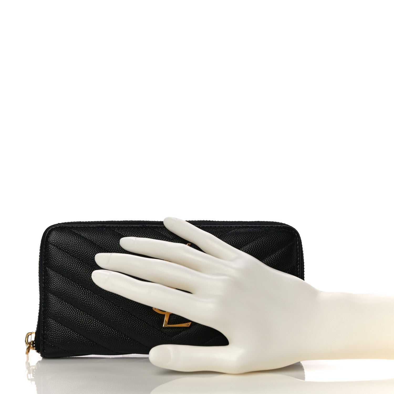 Saint Laurent Grain De Poudre Matelasse Chevron Monogram Zip Around Wallet Black 2 of 10