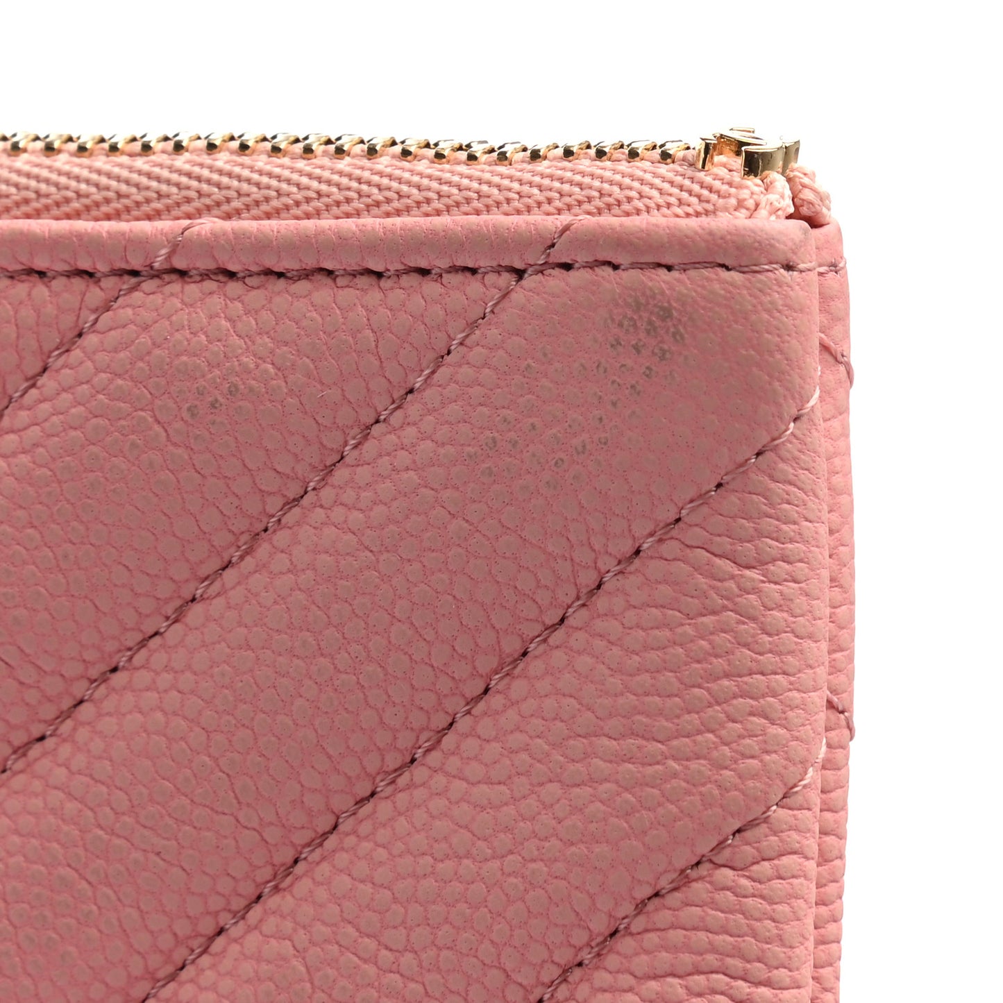 Flat Caviar Chevron Quilted Small Cosmetic Case Pink