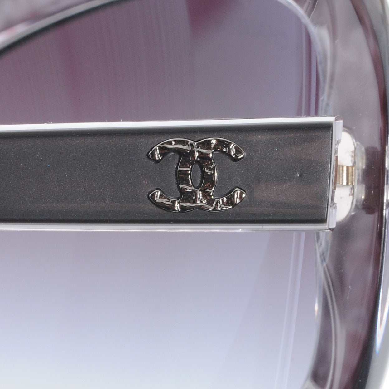 Chanel CC Sunglasses 5219 7 of 7