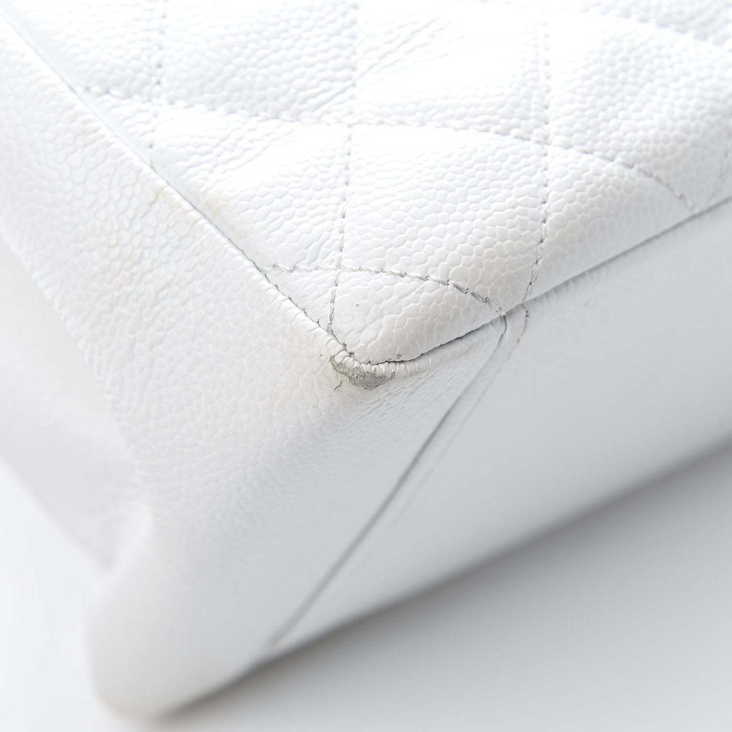 Caviar Quilted Grand Shopping Tote GST White