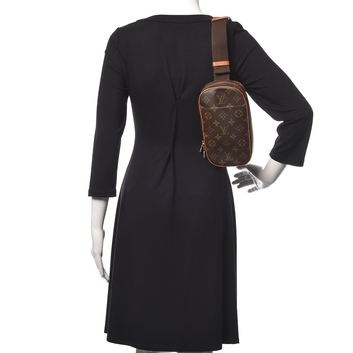 Louis Vuitton Monogram Pochette Gange 2 of 10