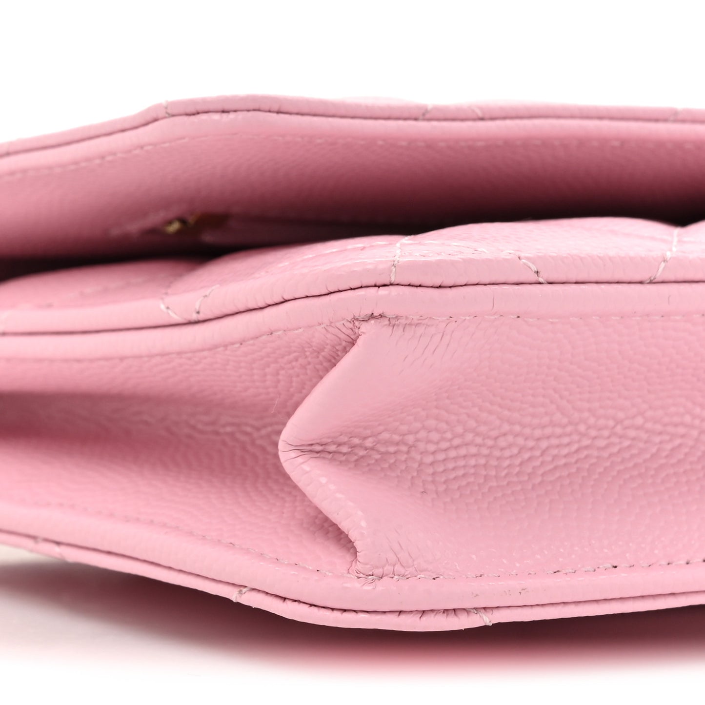 Caviar Quilted Wallet on Chain WOC Light Pink