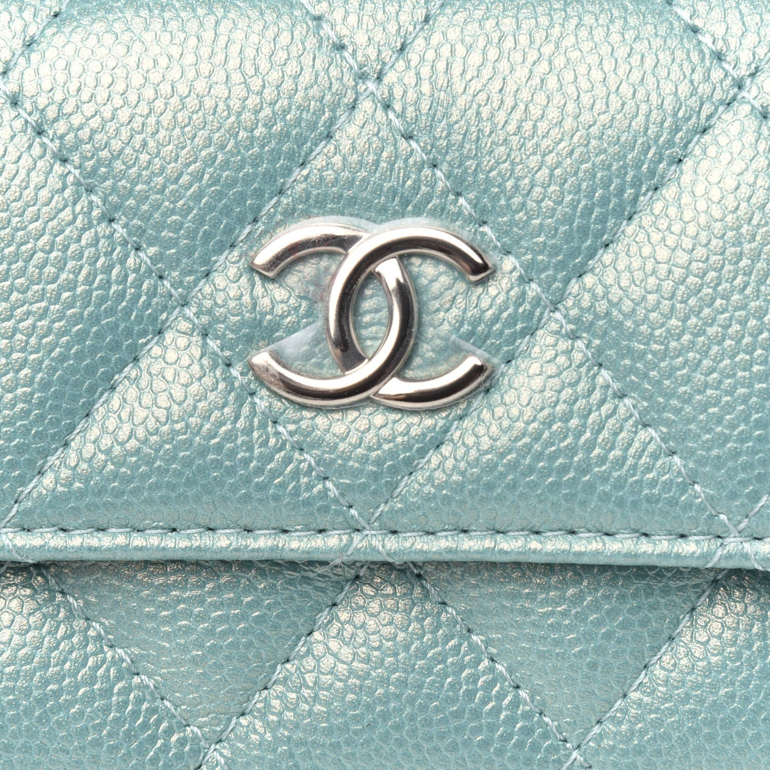Chanel Iridescent Caviar Quilted Pearl On Top Coin Purse With Chain Light Green 10 of 11