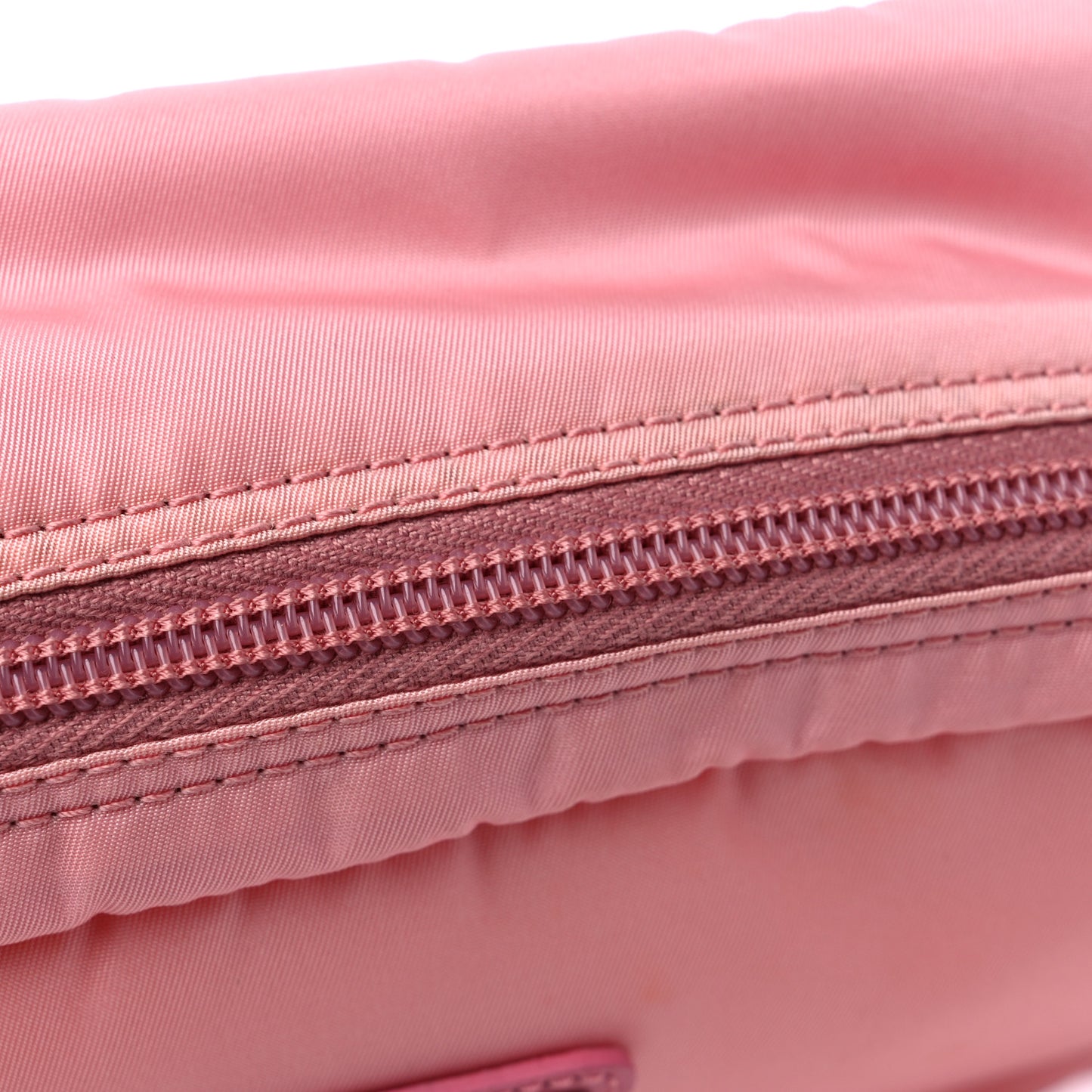 Nylon Vela Cosmetic Case Rosa