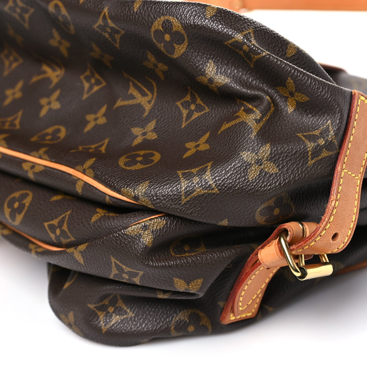 Monogram Saumur 35