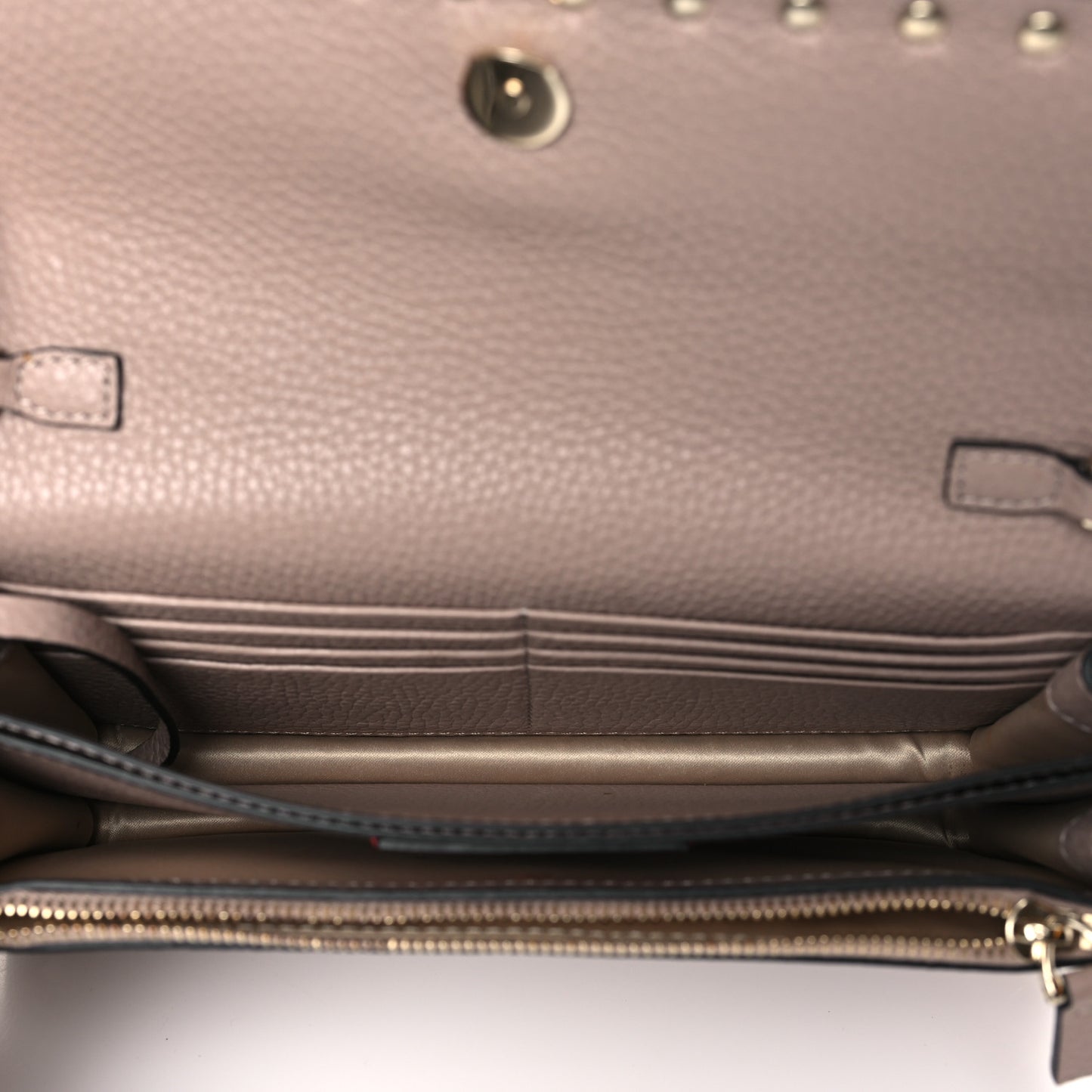 Pebbled Calfskin Rockstud Flap Wallet On Chain Poudre