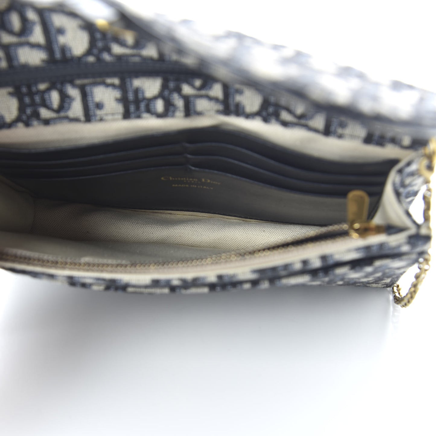 Oblique Saddle Chain Pouch Blue