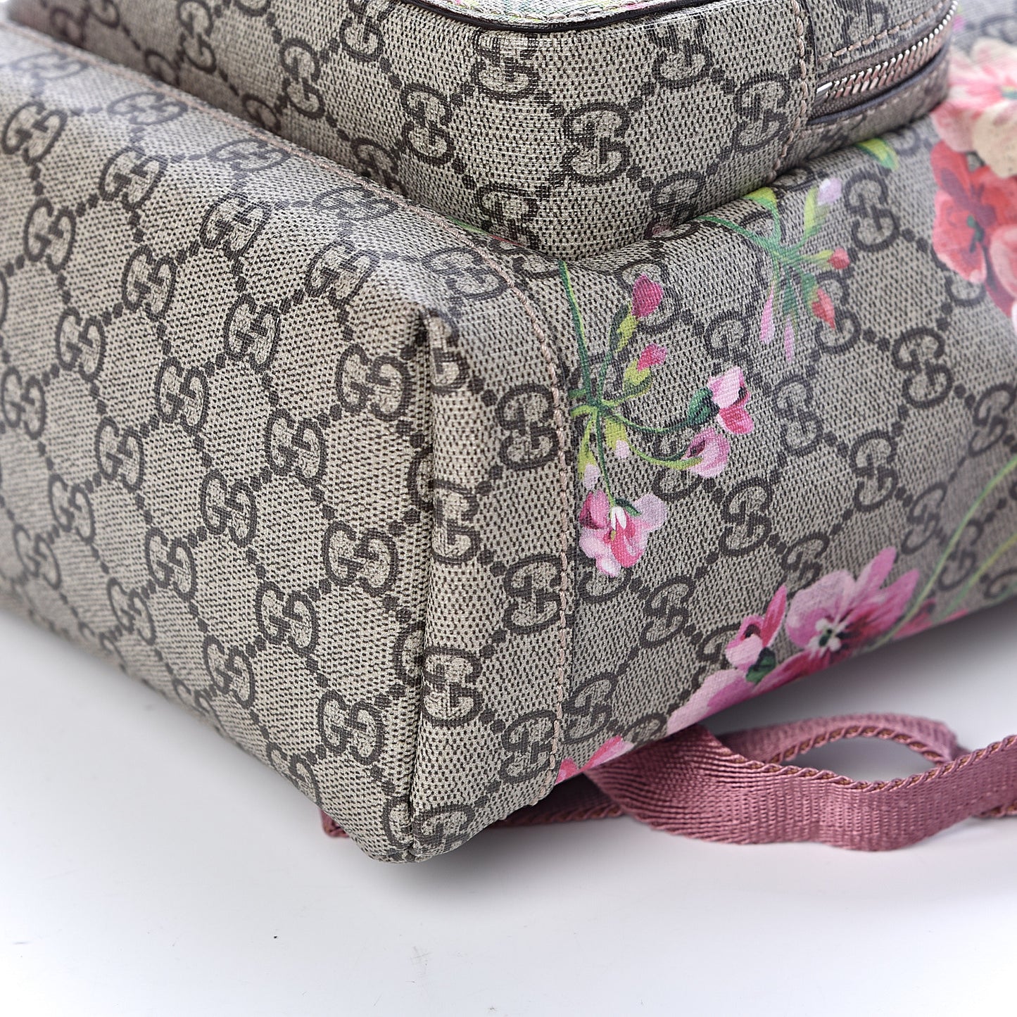 GG Supreme Monogram Blooms Small Single Buckle Backpack Beige Multicolor Dry Rose