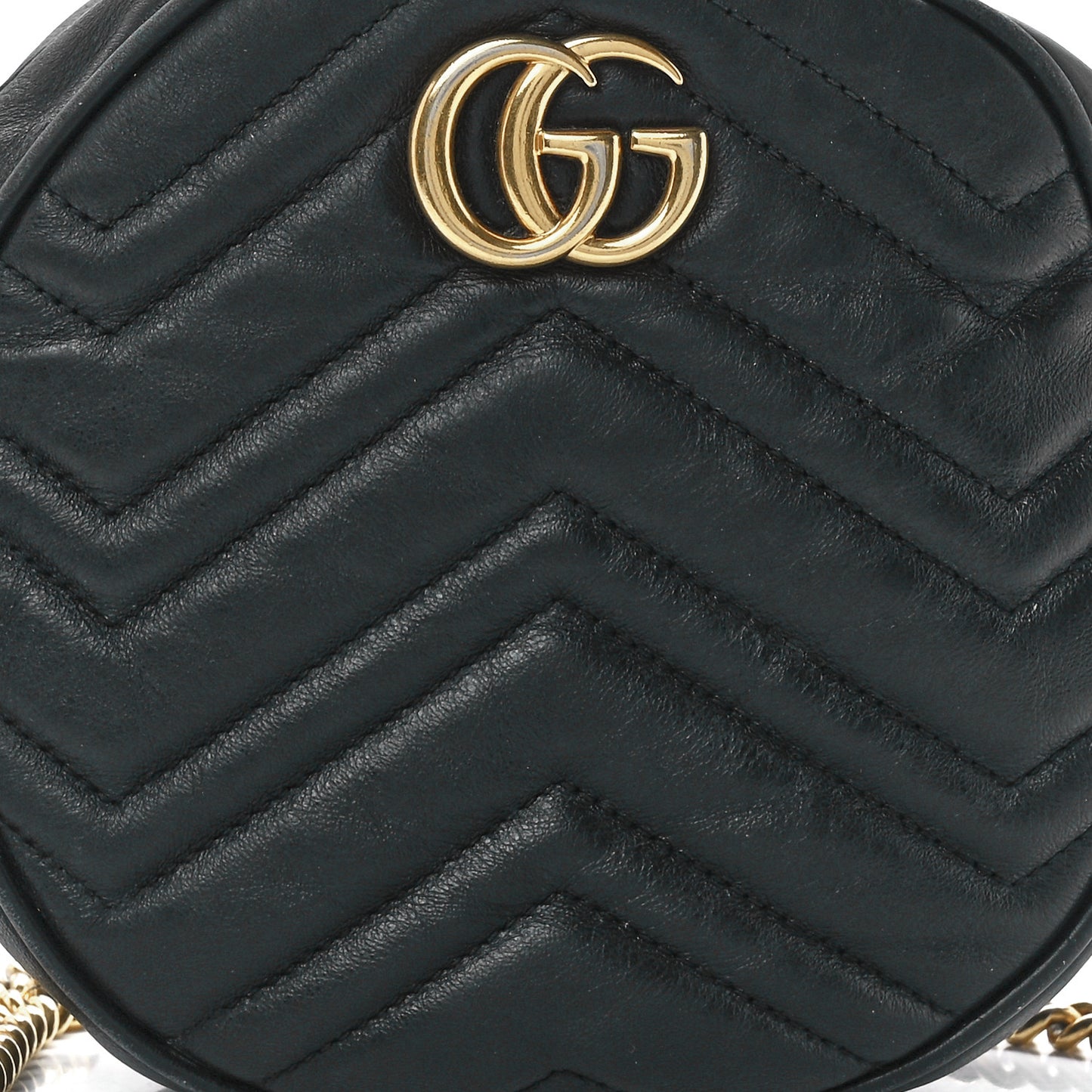 Azalea Calfskin Matelasse Heart Mini GG Marmont Round Shoulder Bag Black