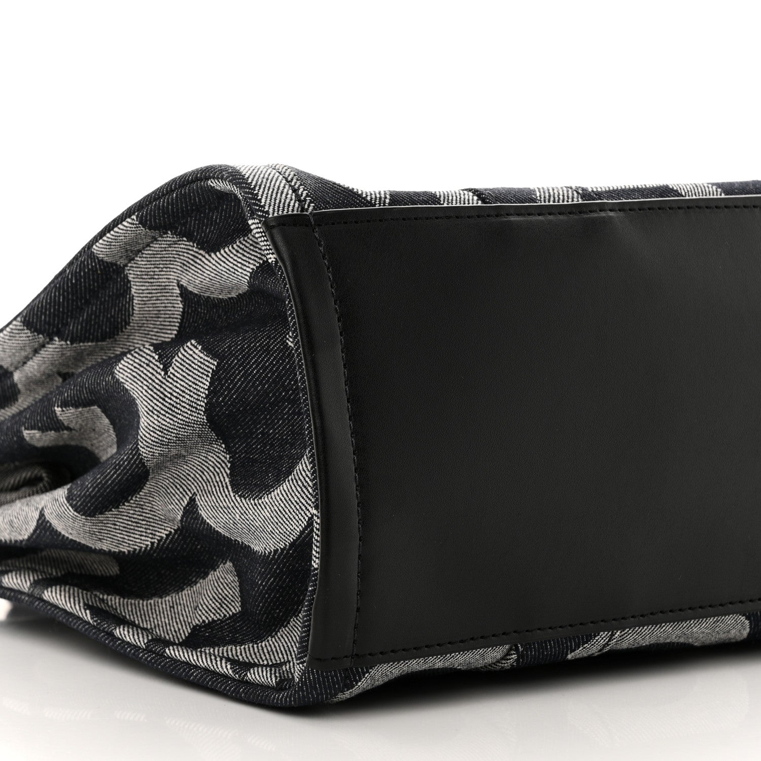 Marc Jacobs Denim Jacquard Medium The Monogram Tote Bag Denim Blue 9 of 12