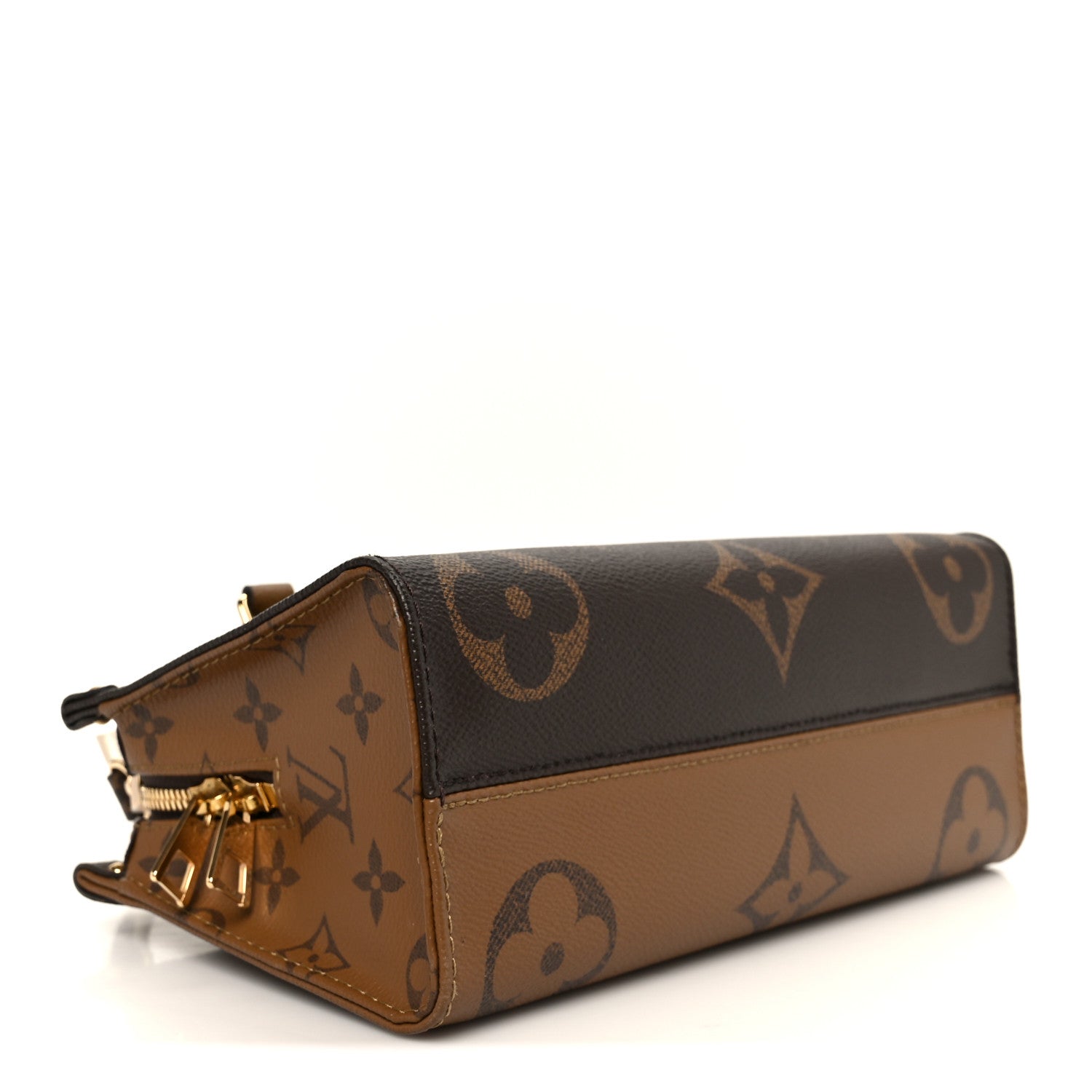 Louis Vuitton Reverse Monogram Giant OnTheGo East West 4 of 13