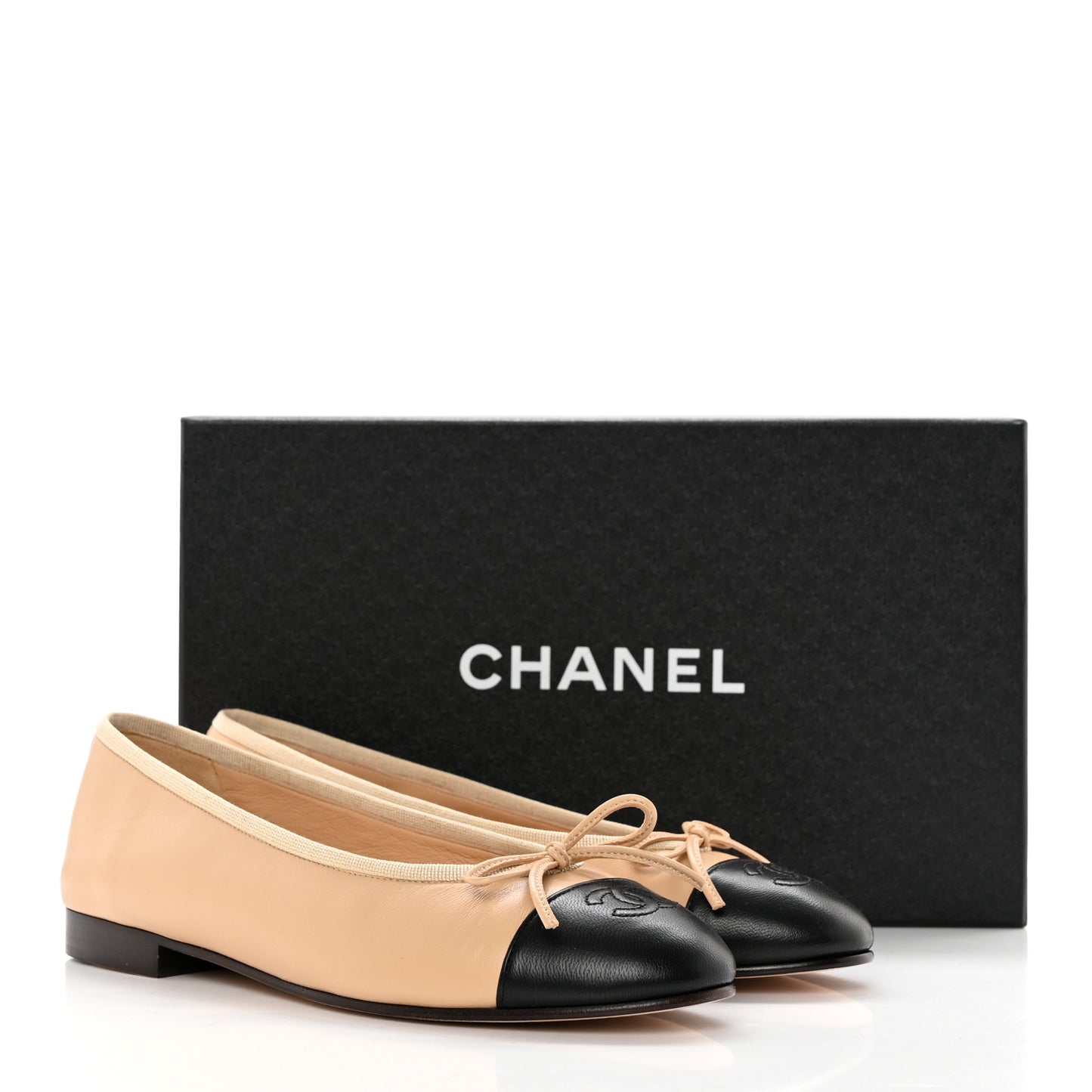 Lambskin Cap Toe Ballerina Flats 38 Beige Black