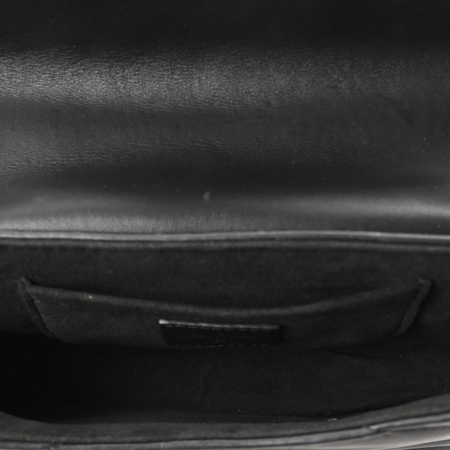 Calfskin New Wave Chain PM Black