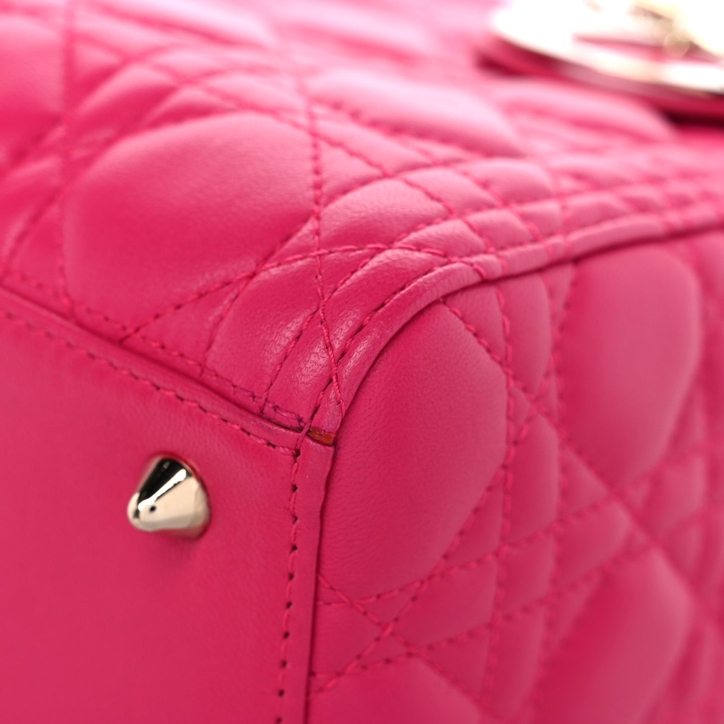 Lambskin Cannage Medium Lady Dior Fuchsia