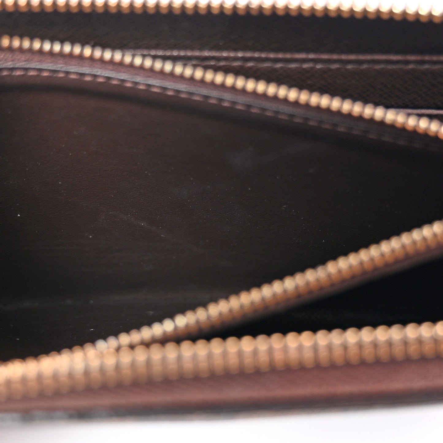 Damier Ebene Zippy Wallet