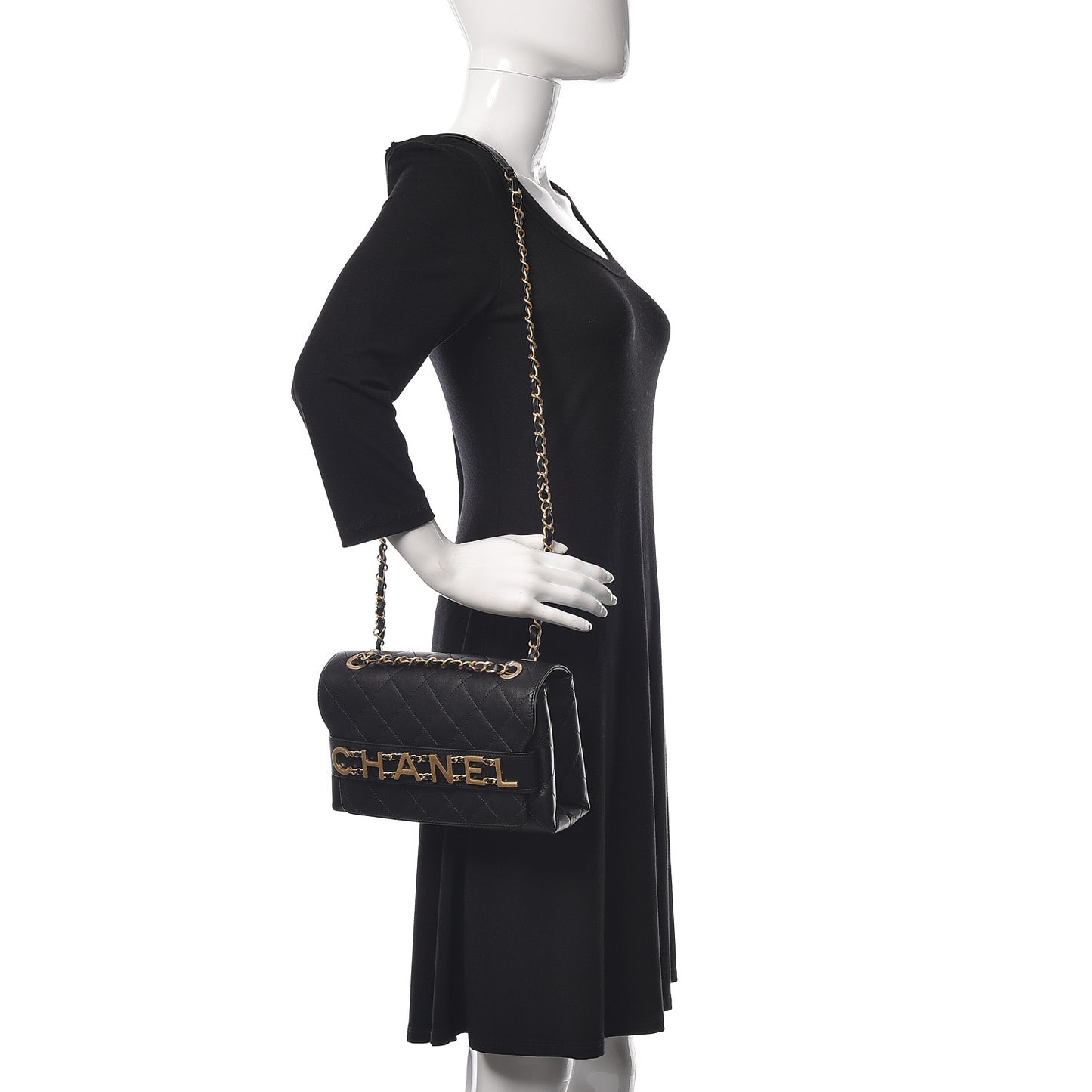 Calfskin Quilted Enchained Flap Black