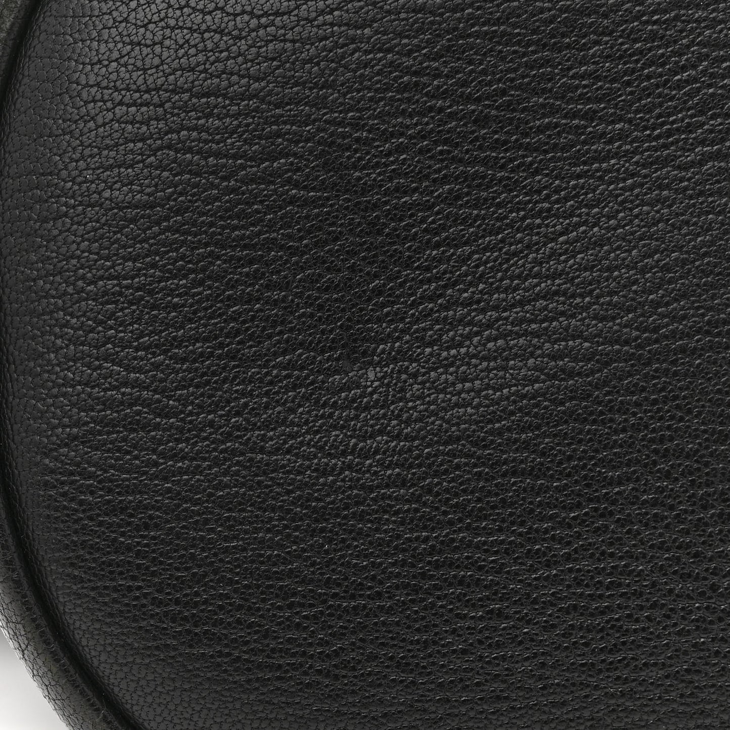 Waxy Grained Calfskin Medium Nightingale Black