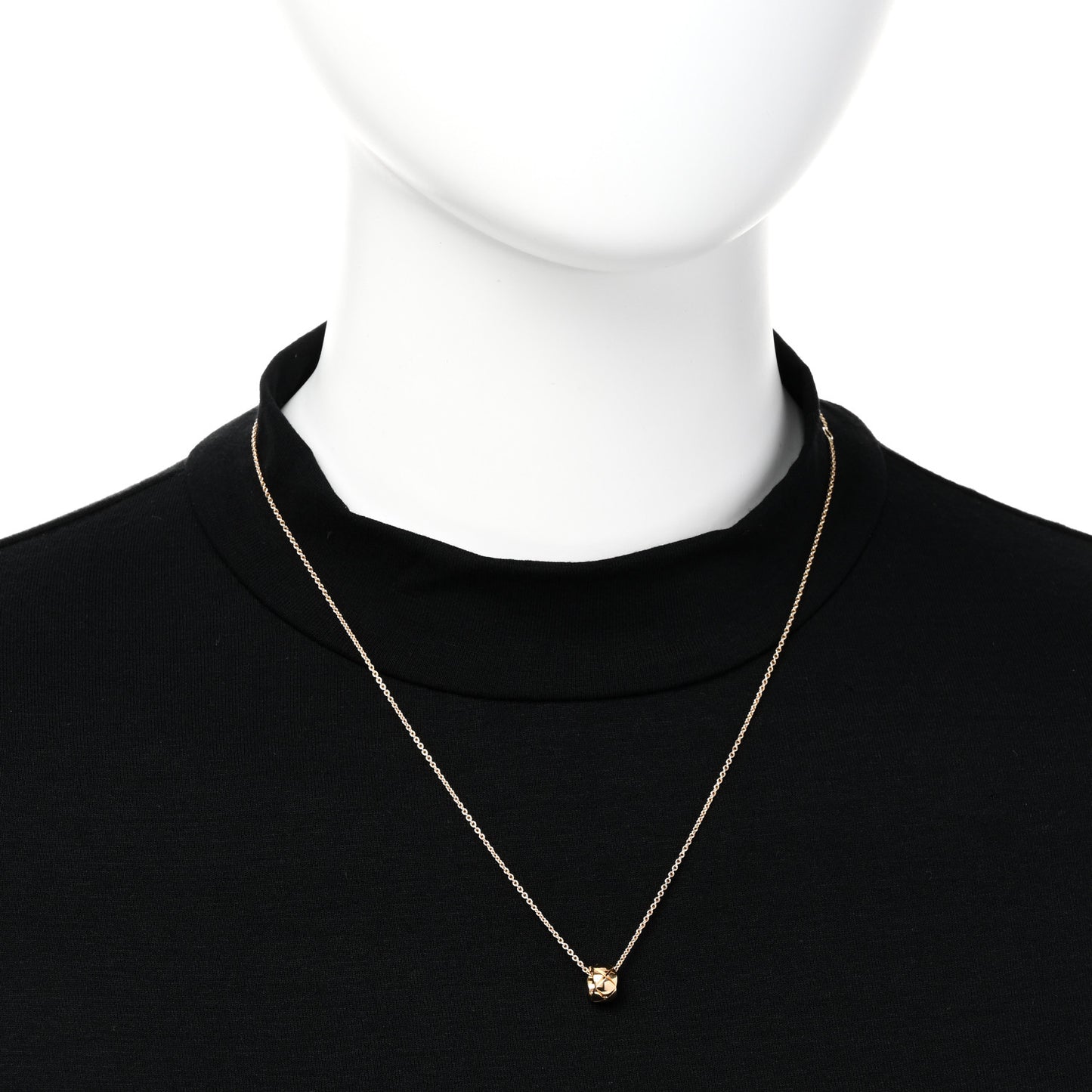 18K Yellow Gold Coco Crush Round Pendant Necklace