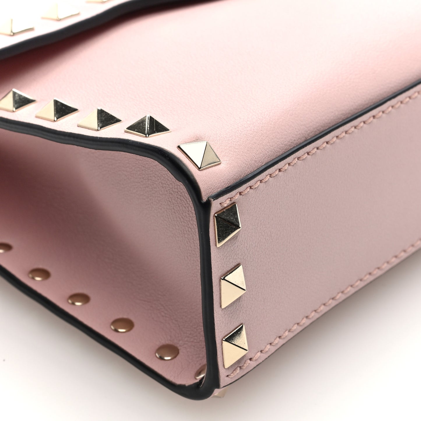 Vitello Medium Rockstud Flip Lock Crossbody Bag Rose Quartz