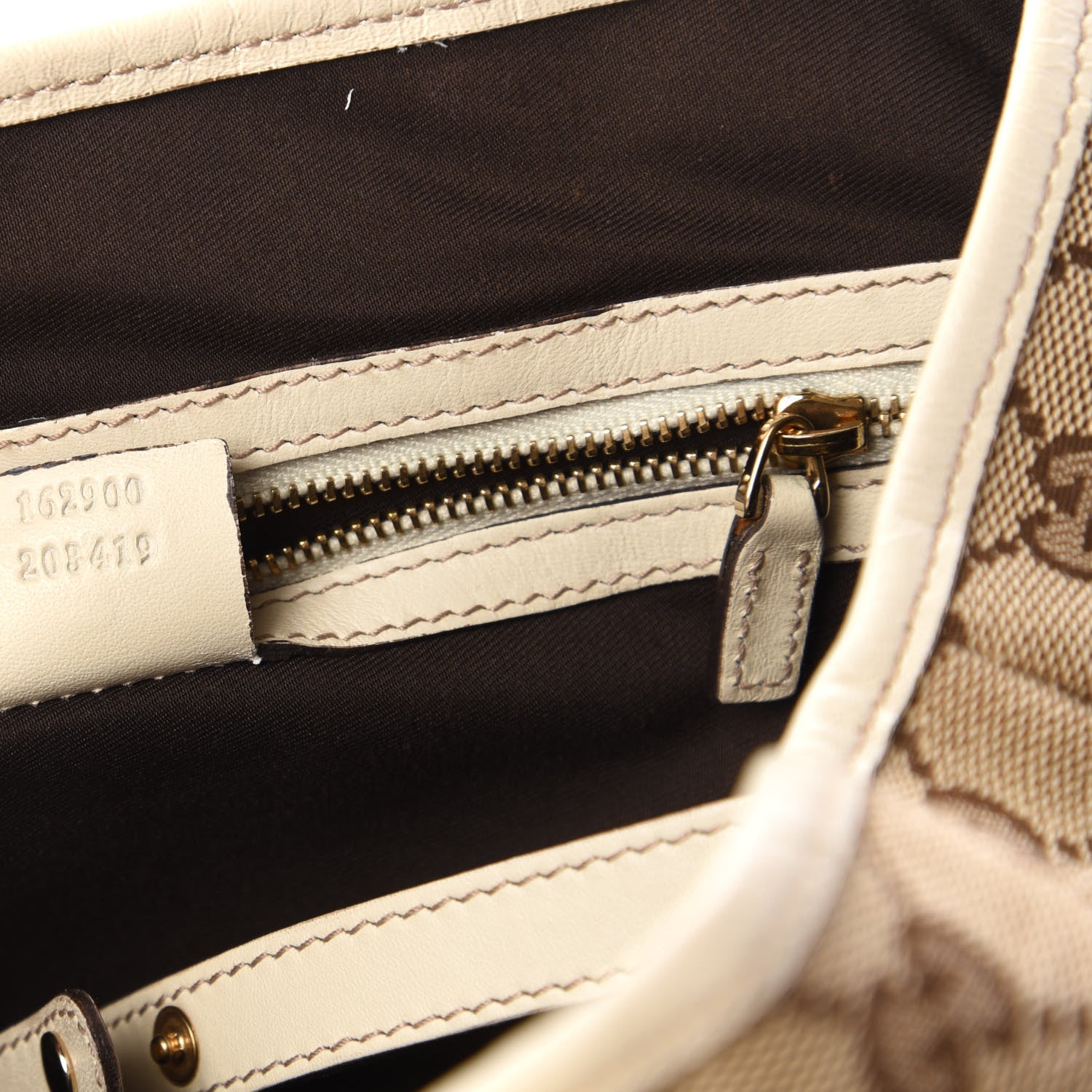 Gucci Monogram Small Pelham Shoulder Bag Off White 9 of 10